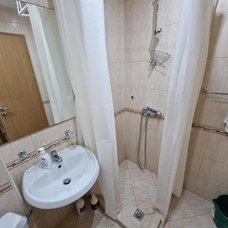 公寓 Sea View Apartment, Village, A2. 拉夫达