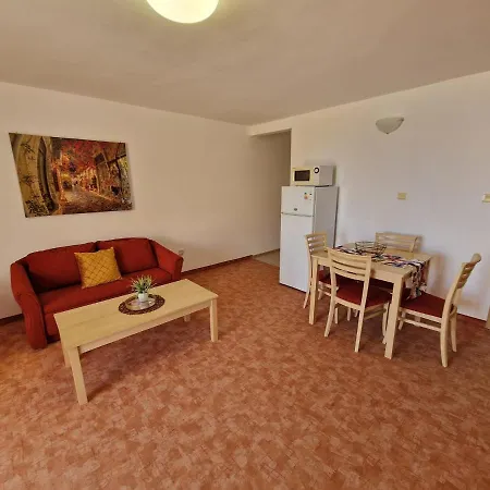 Sea View Apartment, Village, A2. 公寓 *